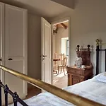 Semesterbostad Alkis Farm And