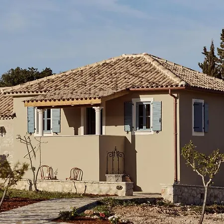 Alkis Farm And Holiday home Gyri