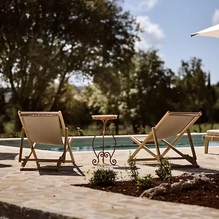 Alkis Farm And Holiday home Gyri