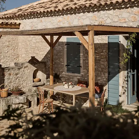 Alkis Farm And Γύρι