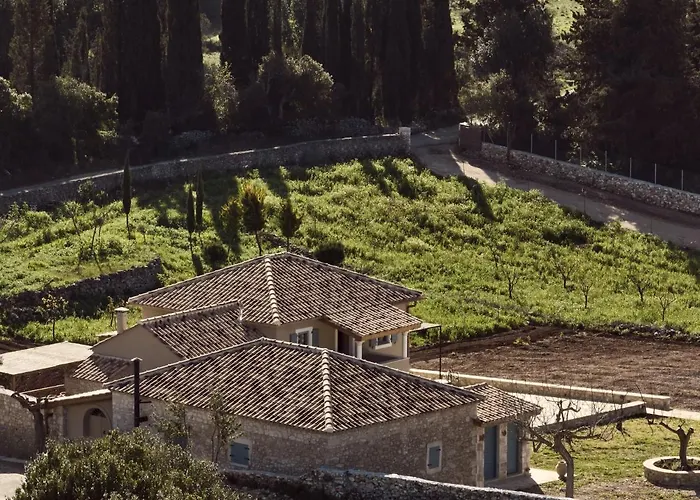 Alkis Farm And Yírion