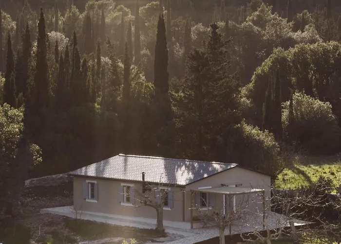 度假居 Alkis Farm And *