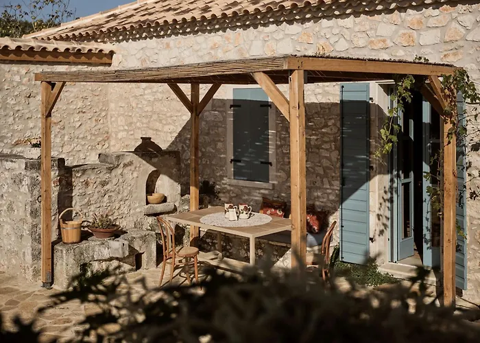 Alkis Farm And Yírion