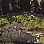 Alkis Farm And Gyri