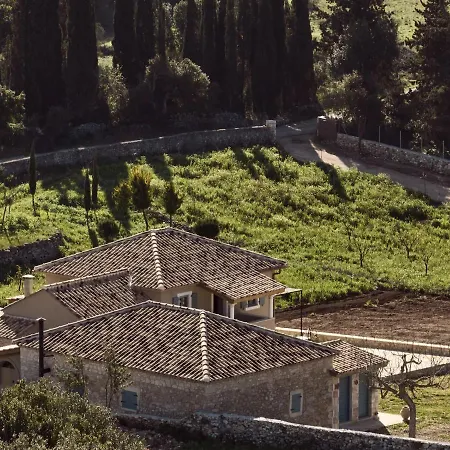 Alkis Farm&residence Yírion