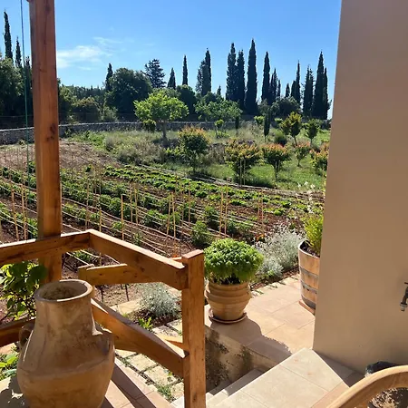 Holiday home Alkis Farm And Gyri